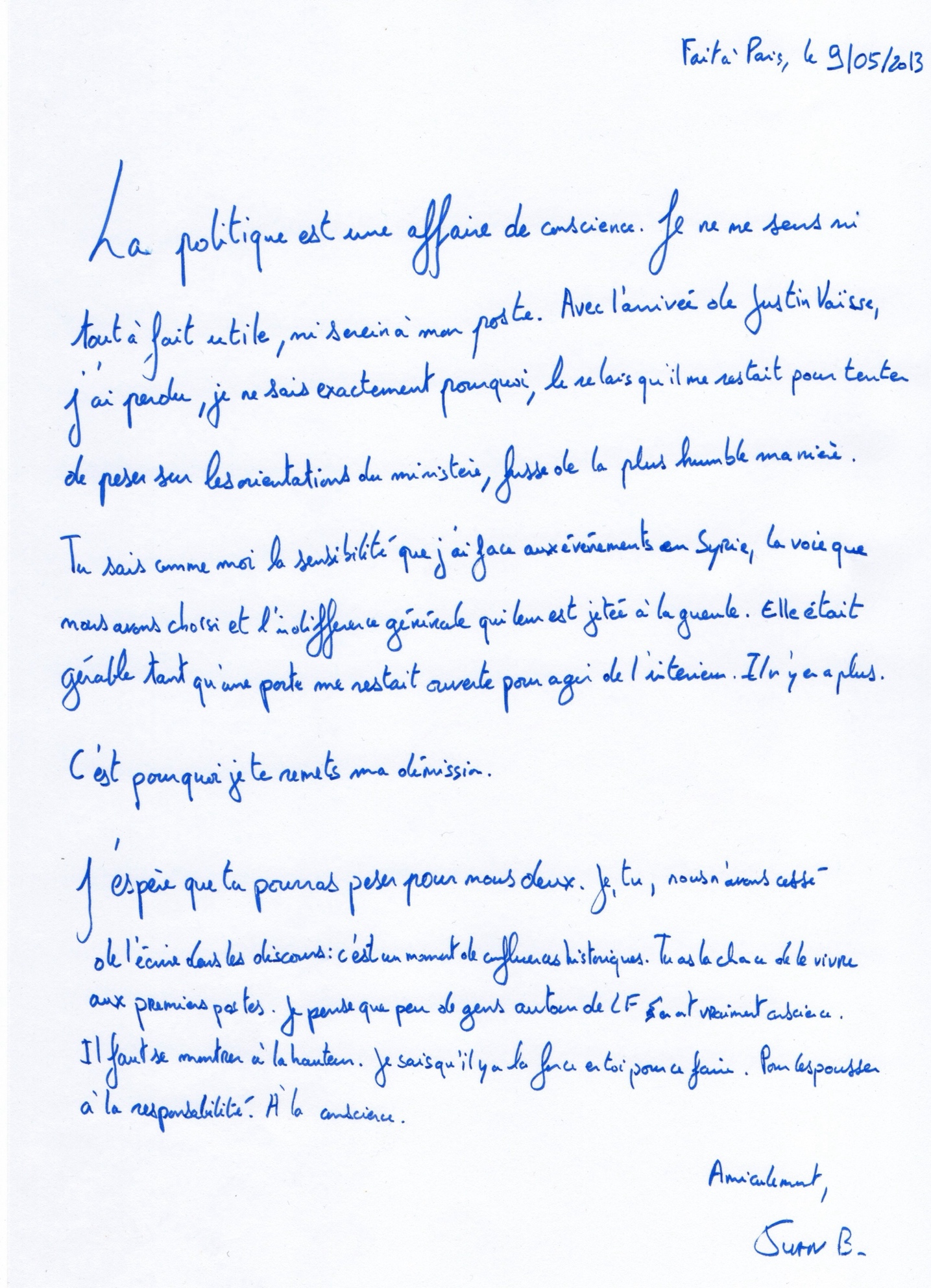 FAQ — Juan Branco a-t-il travaillé au ministère des affaires étrangères français ?