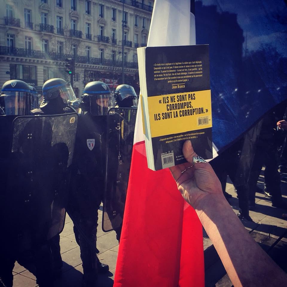 FAQ — Juan Branco a-t-il participé aux gilets jaunes ?
